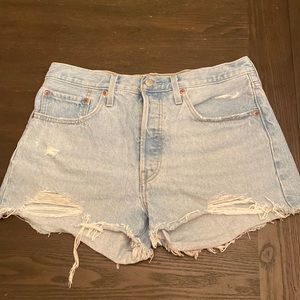 Levi’s 501 shorts - only worn once